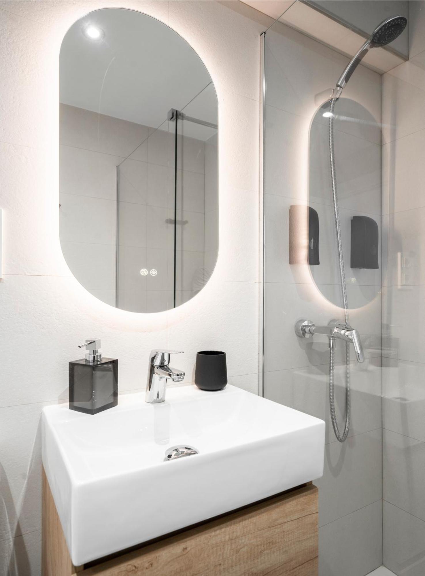 Ronda Suites Junto Estacion Tren Y Hospitales Γρανάδα Εξωτερικό φωτογραφία